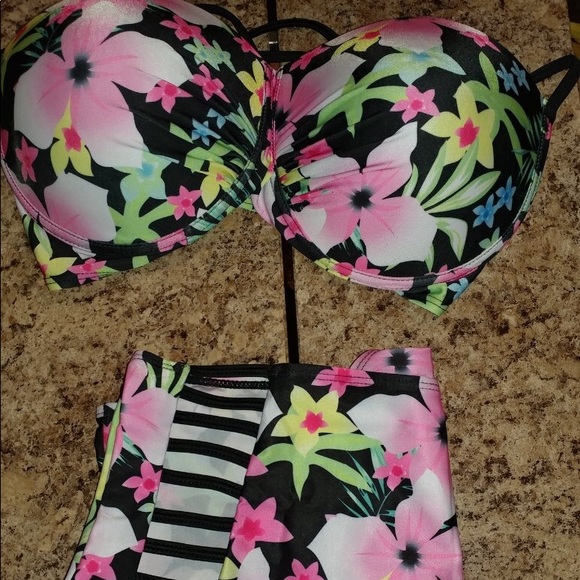 Women’s 4xL bathing suits (xxxxL) - Picture 5 of 5